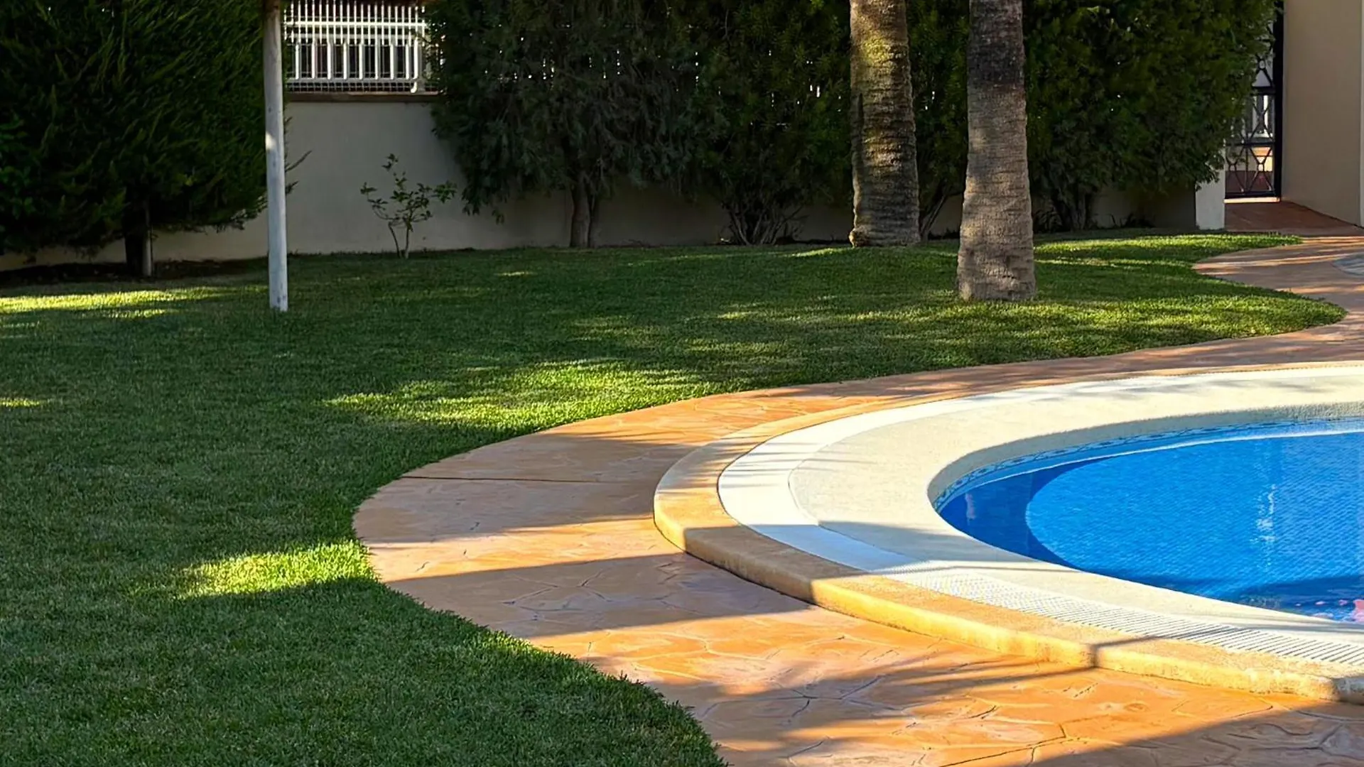 Apartment Traumhafte Familien-Ferienwohnung Mit Dachterrasse & Pool Calas de Mallorca